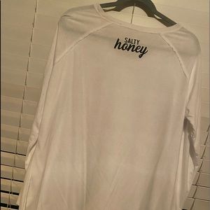 White long sleeve salty honey tunic. Size xl